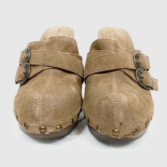 Dana Buchman y2k Tan Suede Buckle & Stud Accent Clog Mules - Picture 2 of 6